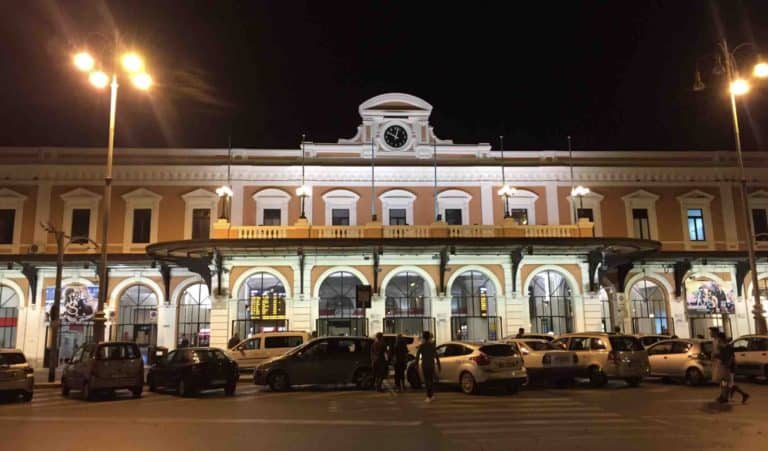 a picture of the main train station serving Bari city for students arriving